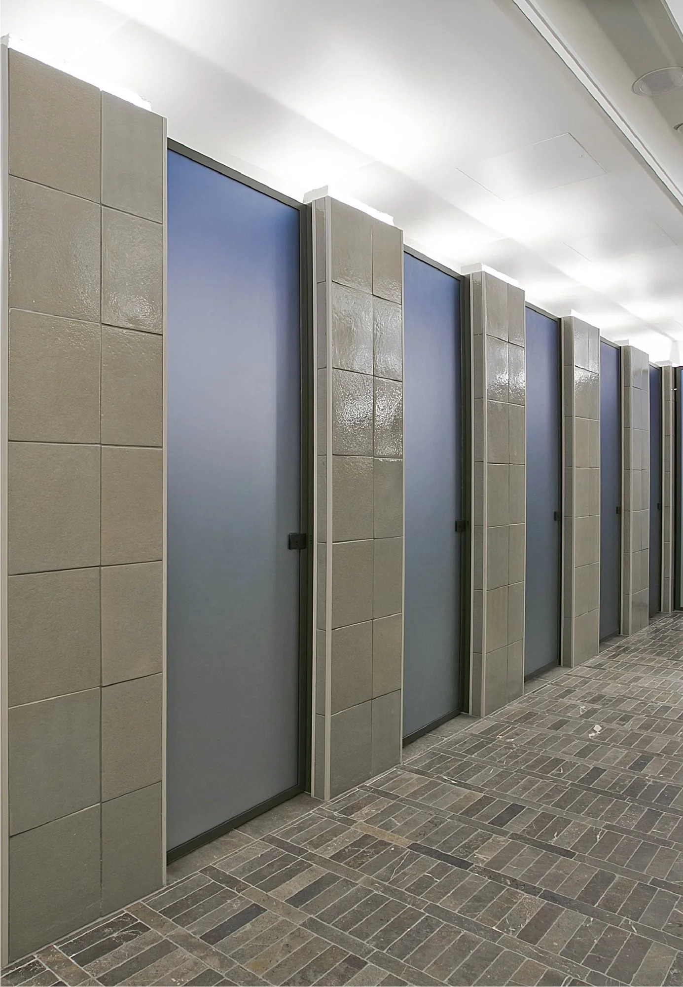 255 George Street · Lustre Spectrum showers · Richards Stanisich