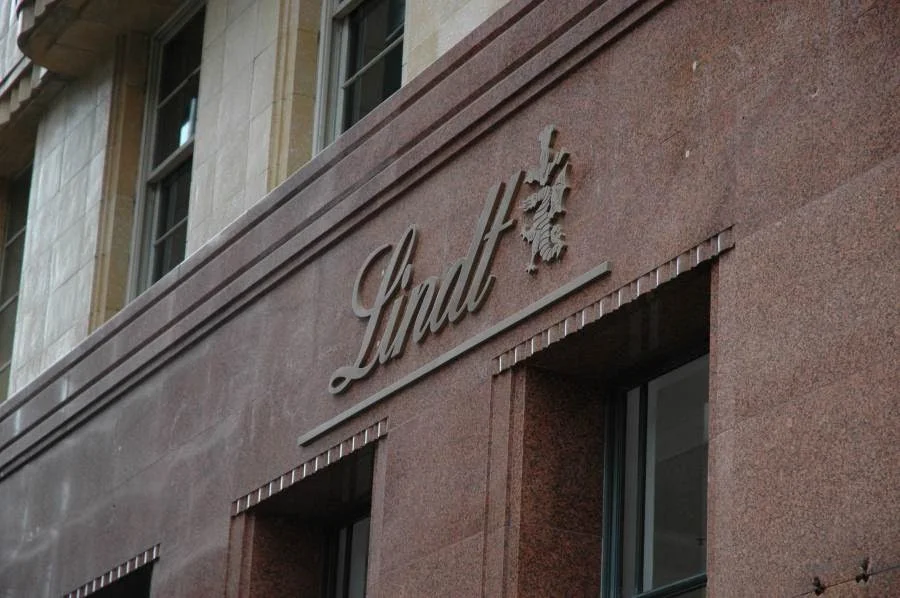 Lindt Signage