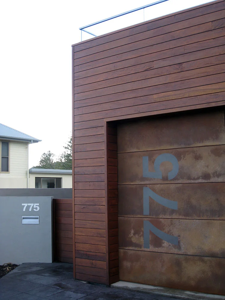 Garage Doors · Majestic Rust — Majestic Rust