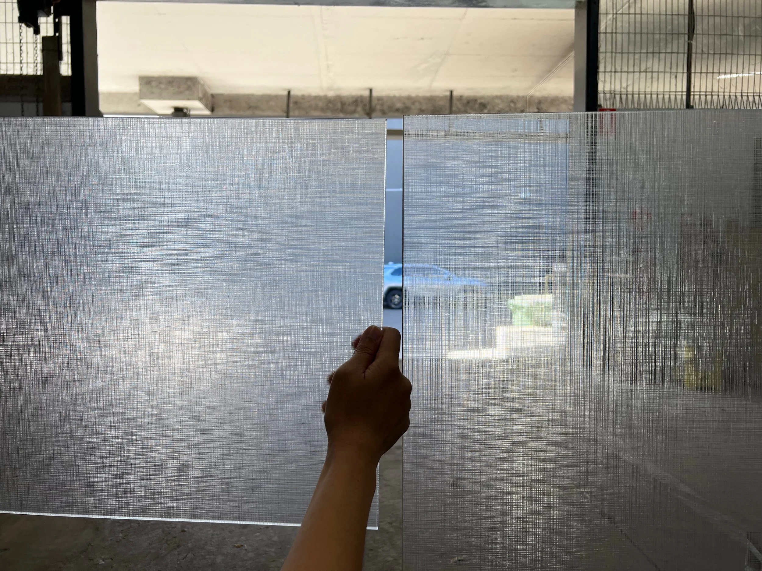 3D Linen Glass Clear