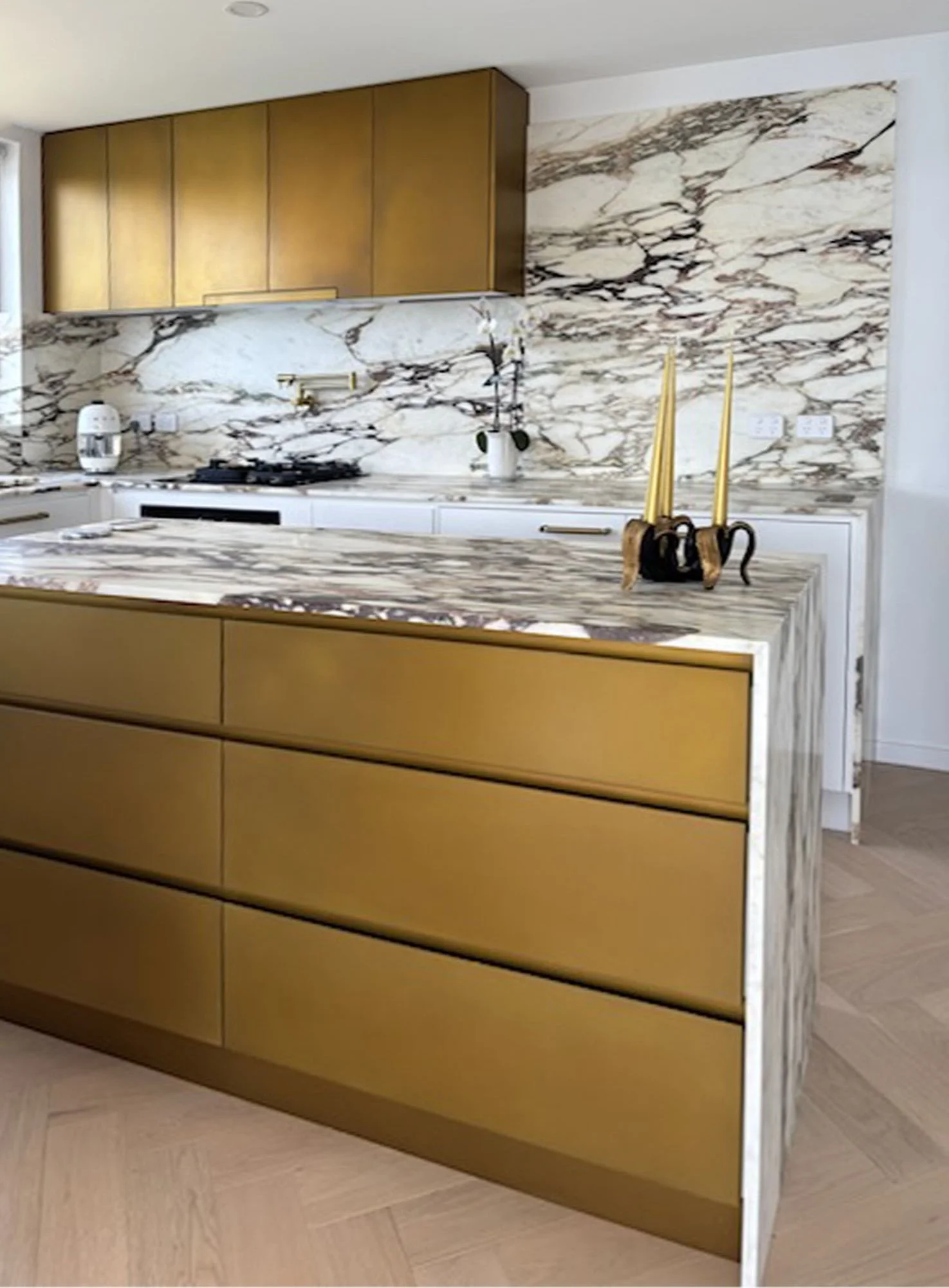 Brass Smooth Golden Pearl Patina Semigloss