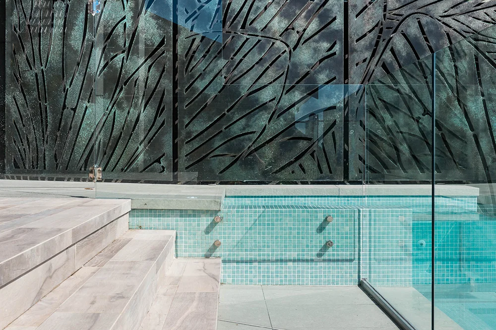 Flutter Screen in Bronze Verdigris Black Florentine