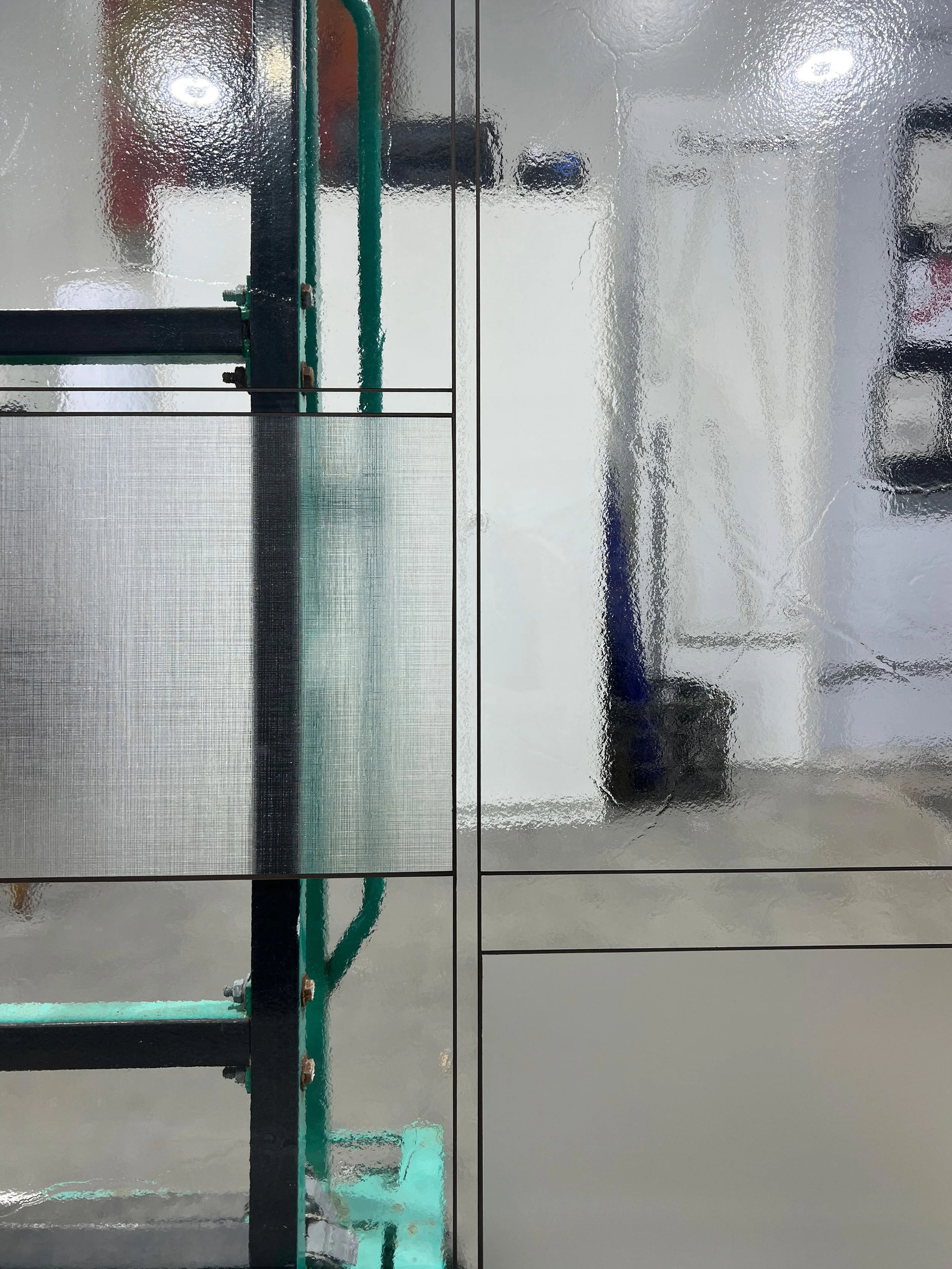 Honeyguide Grid Glass