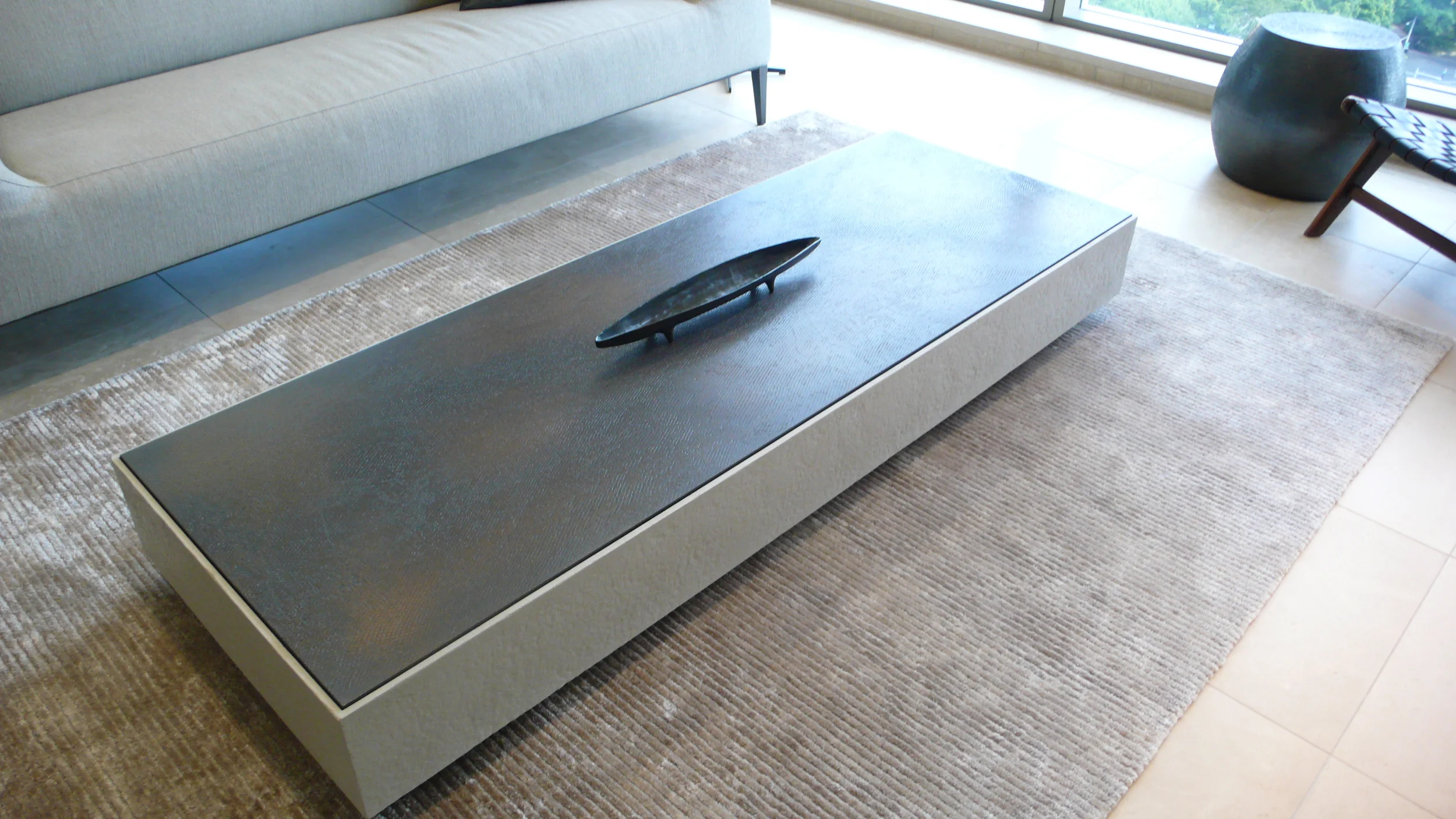 Dayne Van Bree Table