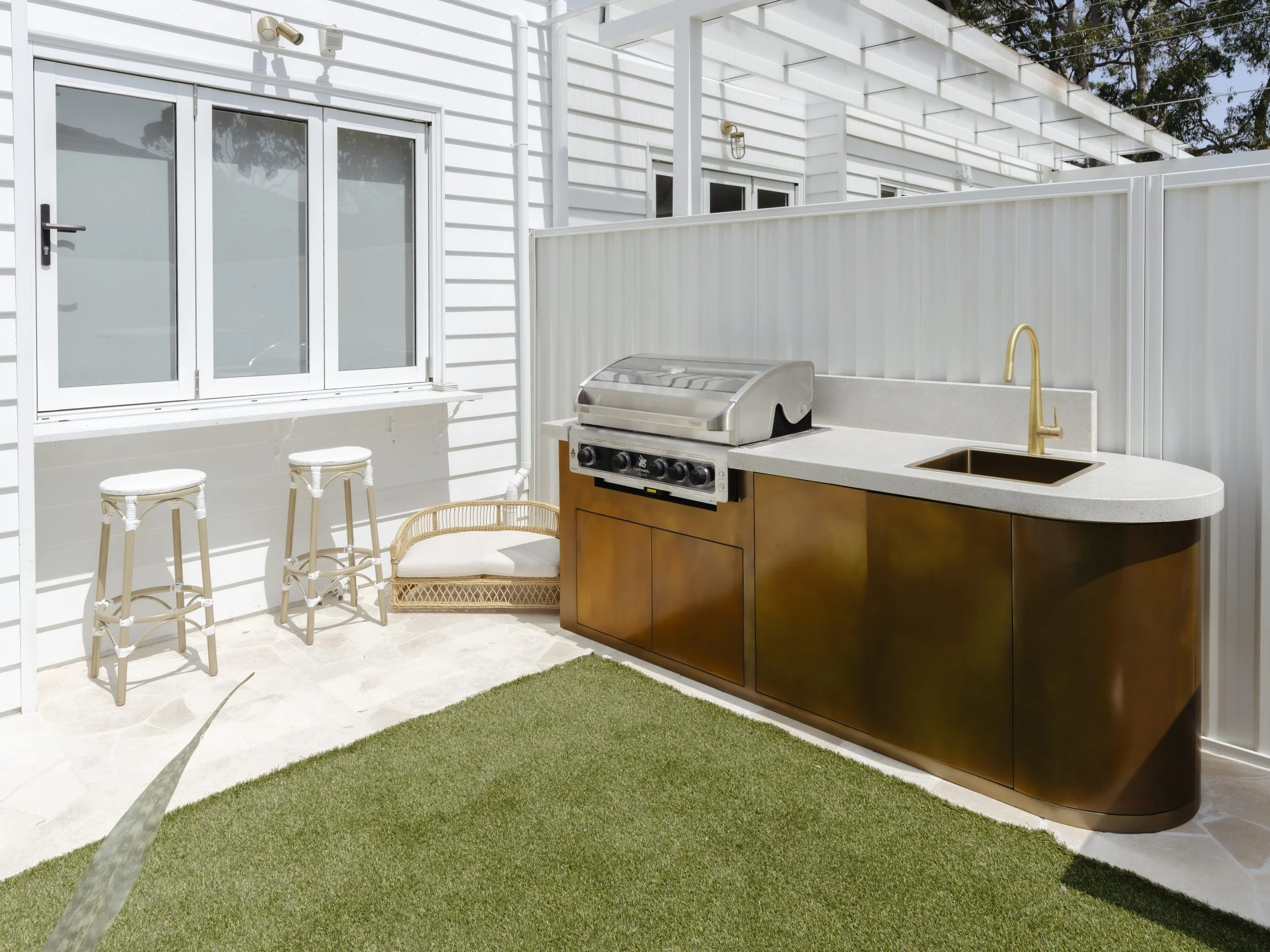 Loftus Residence-Brass Pearl