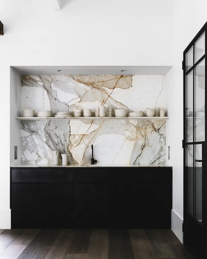 Kitchen Cabinets in Slate Pseudo Smooth | Photo by Felix Forest