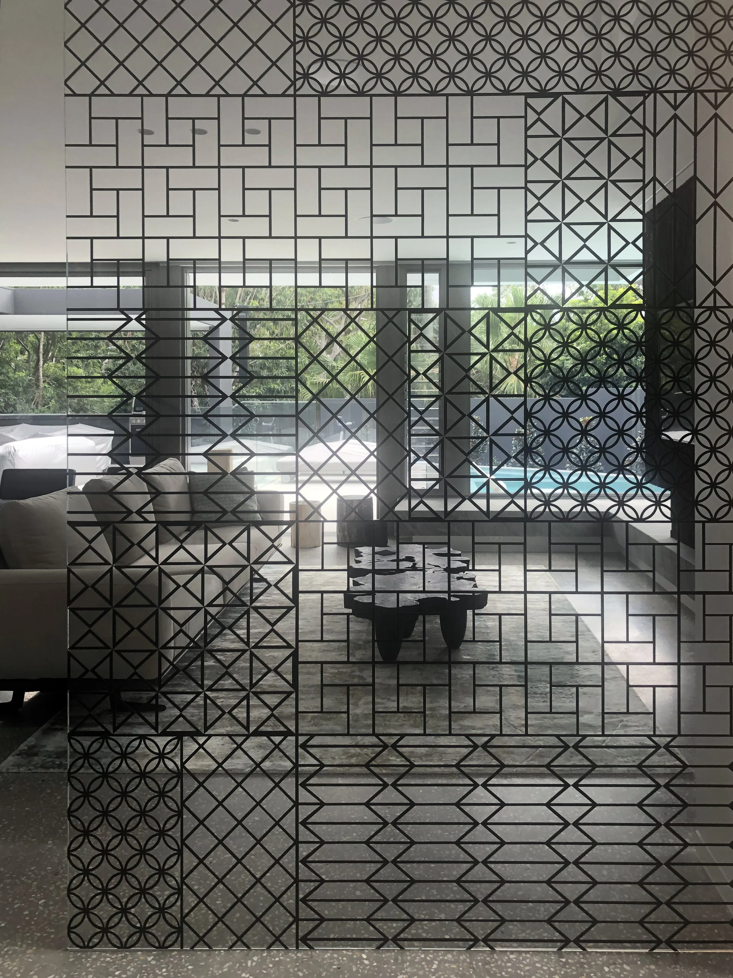 Link Graphite Glass8